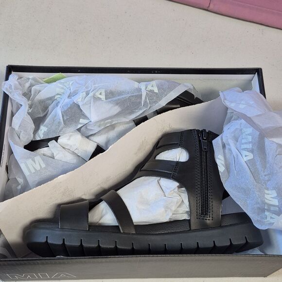 MIA Kayde Size 7M Or 8.5M Black Gladiator Sandal - New - Picture 2 of 8